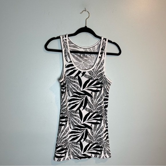 LiLu Women’s Sleeveless Tank Top Black & White Zebra Leaf Print Size L - Picture 1 of 5
